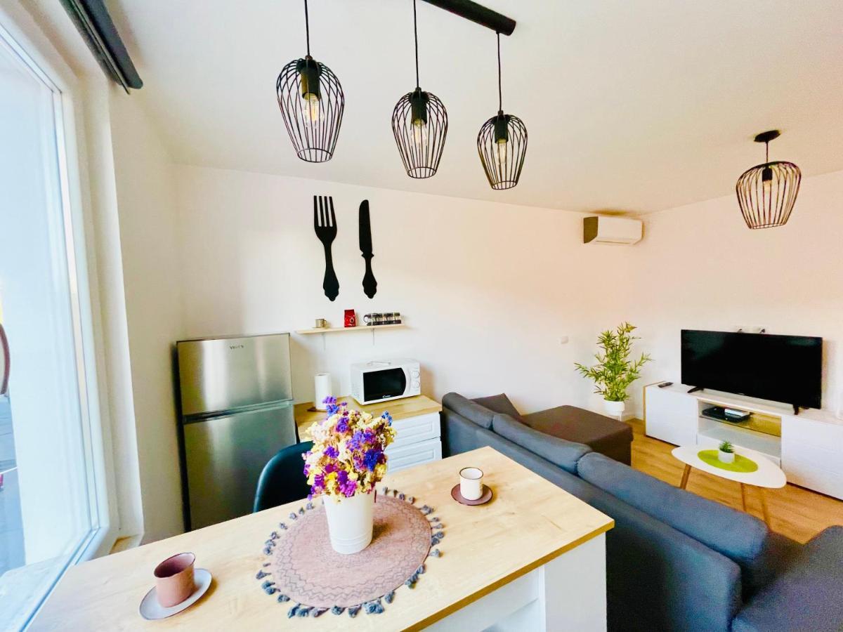 Central Apartment 2, 티라나 외부 사진